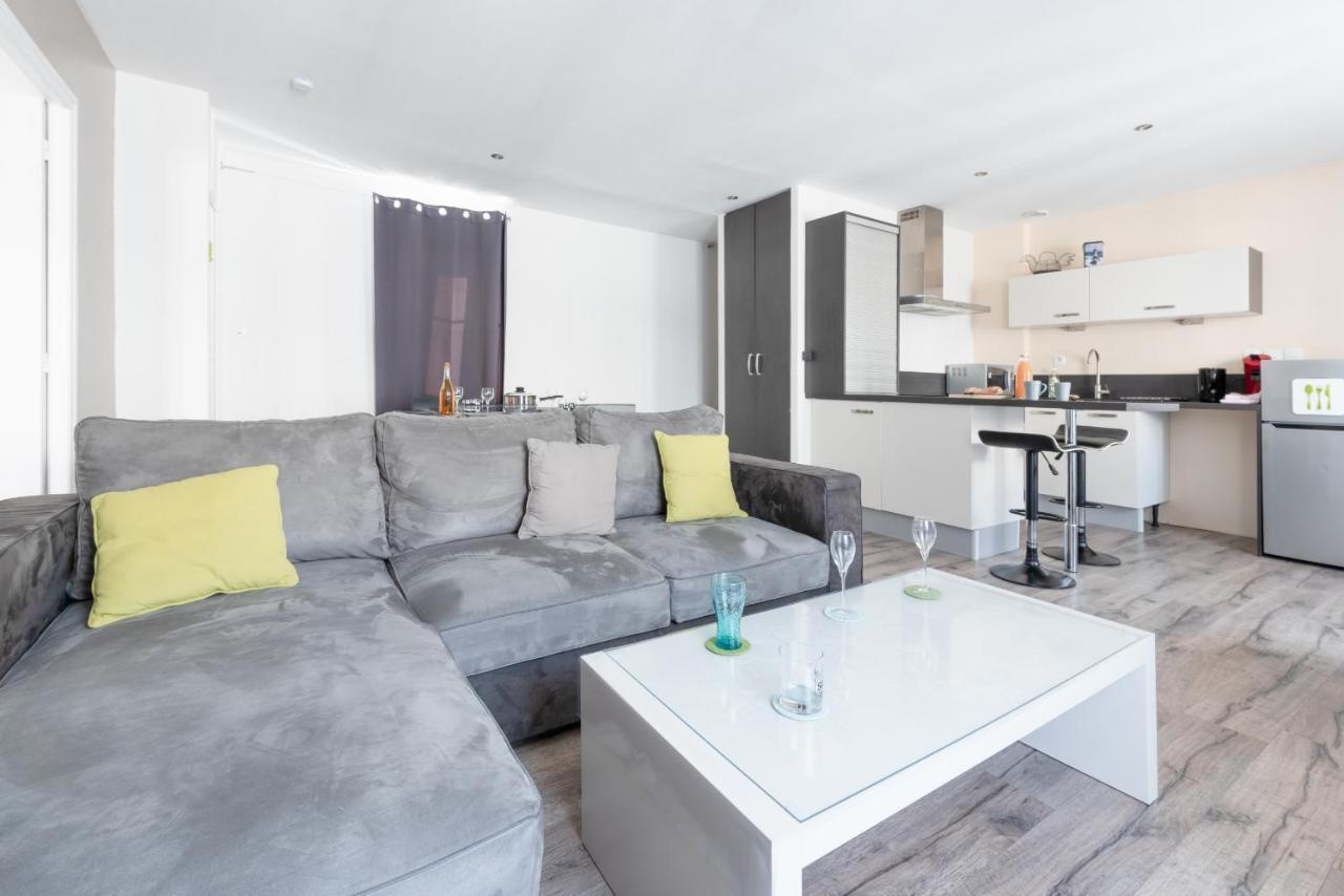 Ker Uhel - Charmant Appartement Plein Centre Saint-Renan Ngoại thất bức ảnh